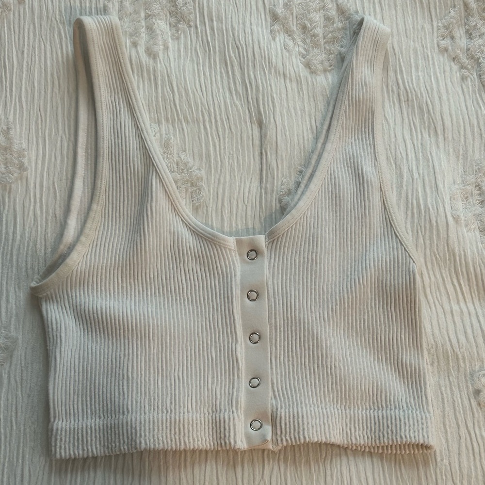 White Arie Crop Top